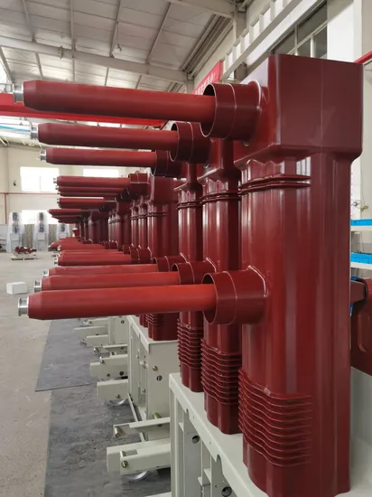 11kV ZW32-12 Type Disjoncteur à vide extérieur HV avec pôle installé